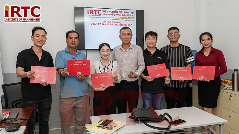 Kết thúc khóa học Quản Lý Sản Xuất