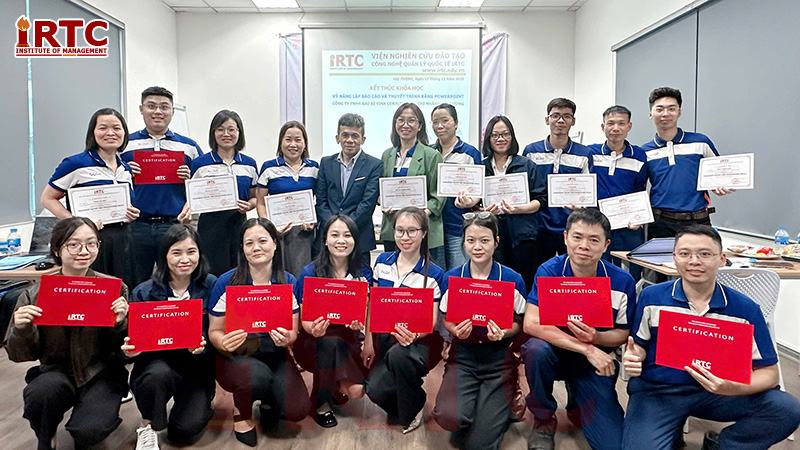 Kết thúc khóa học Lập Báo Cáo và Thuyết Trình bằng PPT