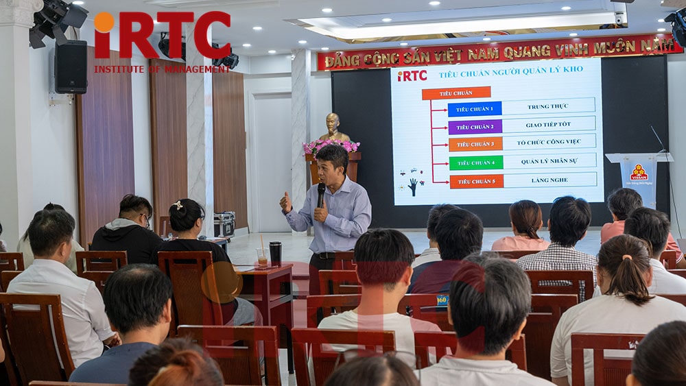 kết thúc khóa học quản lý kho do IRTC tổ chức